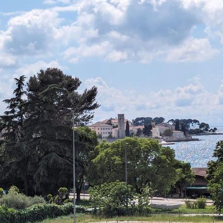 Studio Apartment Ljubica For 2 Persons 150M From The Beach Porec Bagian luar foto