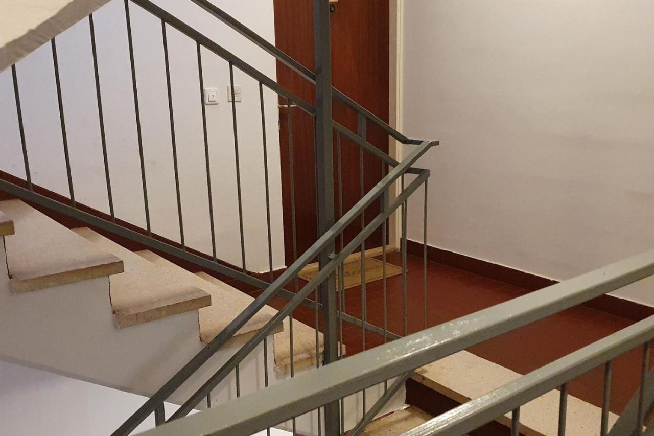 Studio Apartment Ljubica For 2 Persons 150M From The Beach Porec Bagian luar foto