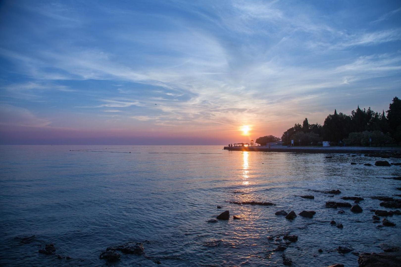 Studio Apartment Ljubica For 2 Persons 150M From The Beach Porec Bagian luar foto
