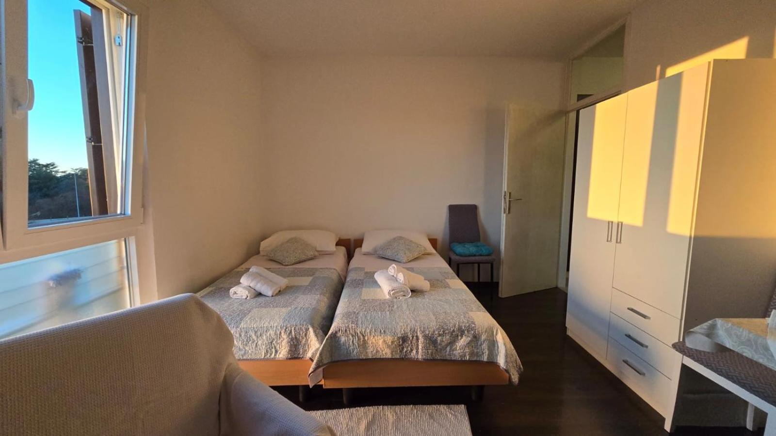 Studio Apartment Ljubica For 2 Persons 150M From The Beach Porec Bagian luar foto