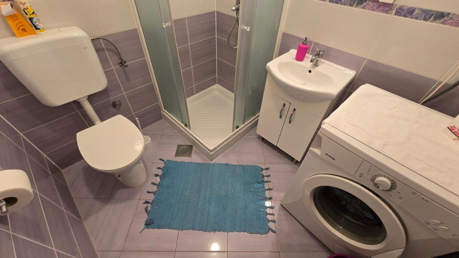 Studio Apartment Ljubica For 2 Persons 150M From The Beach Porec Bagian luar foto